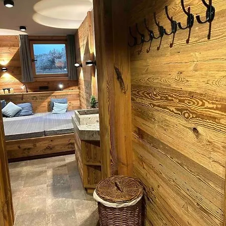 Spa, Sport & Luxury Ski-in Ski-out Apartment Kitzbuhel