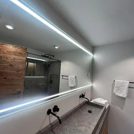 Spa, Sport & Luxury Ski-in Ski-out Kitzbühel