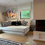 Spa, Sport & Luxury Ski-in Ski-out Apartment